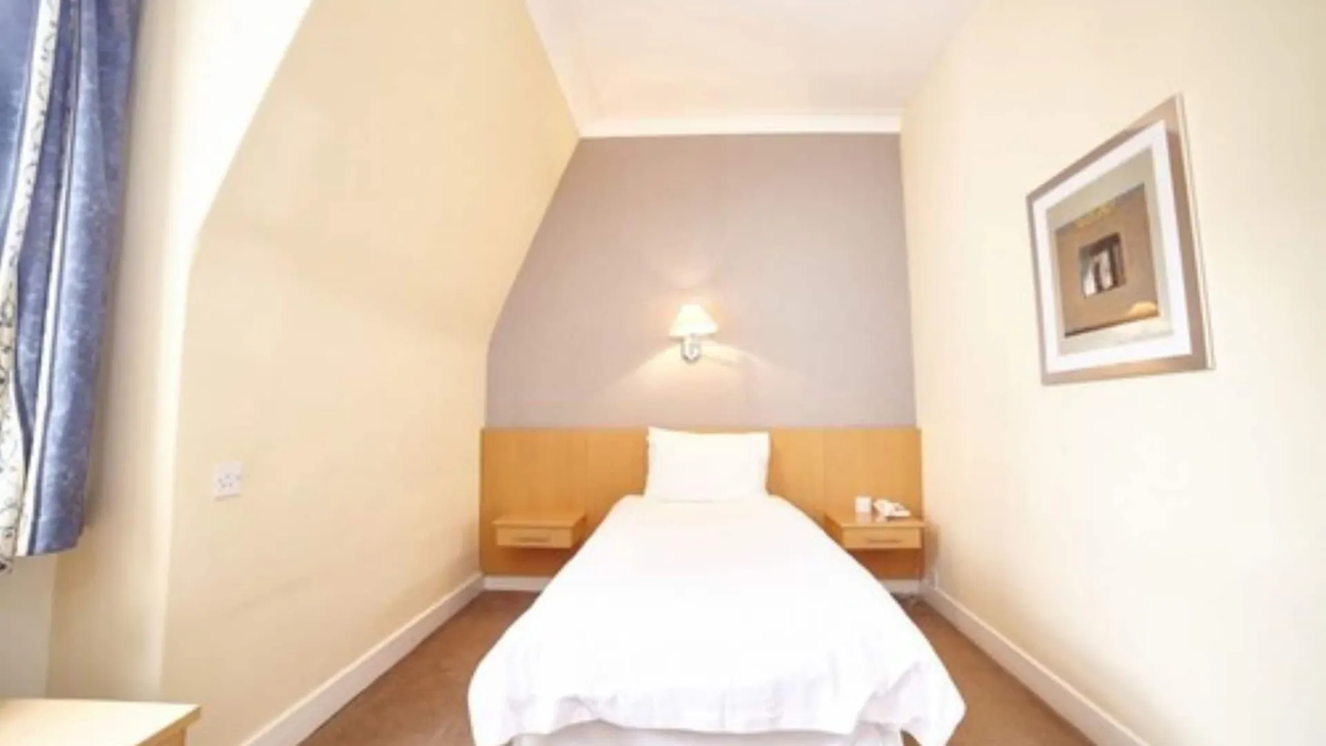 ***  The Station Hotel Aberdeen United Kingdom