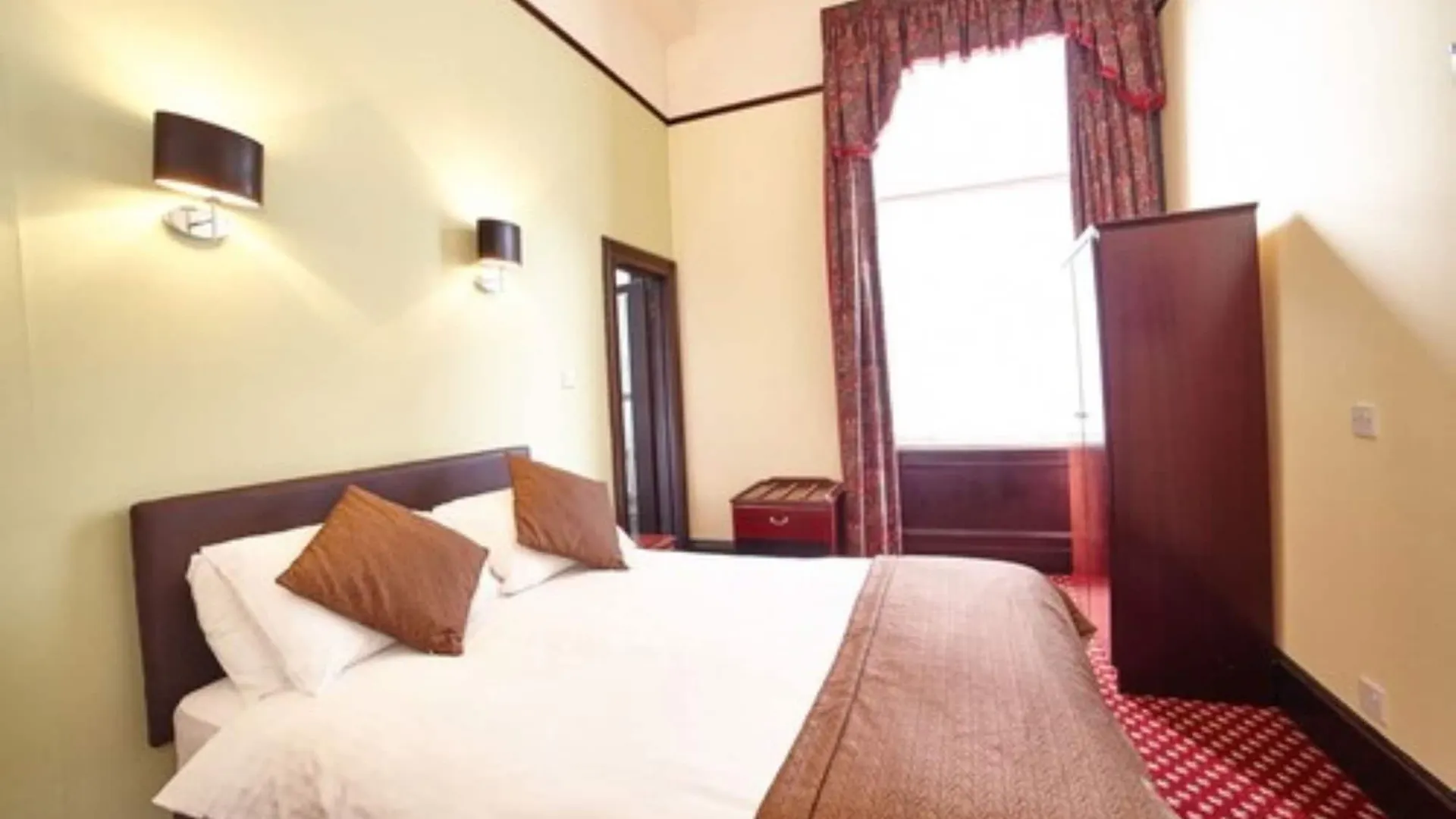 The Station Hotel Aberdeen