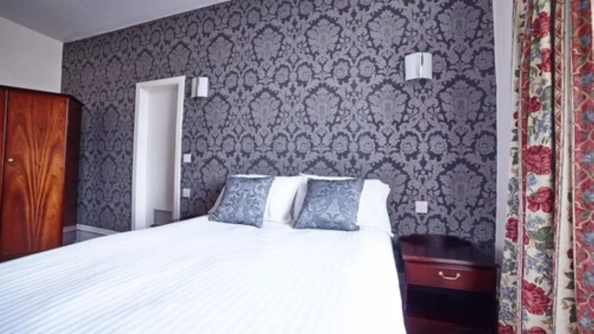 The Station Hotel Aberdeen